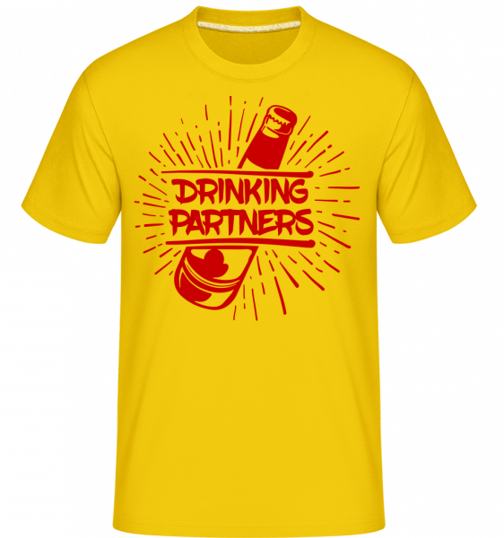 Drinking Partners - Shirtinator Männer T-Shirt - Goldgelb - Vorn
